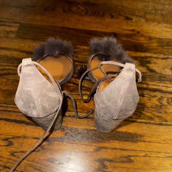 Aquazurra brown suede heels with natural fur trim - Picture 2 of 4